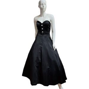 Dreamy Mid-Century Black Sweetheart Rhinestone Fit & Flare Satin Midi Ball Gown